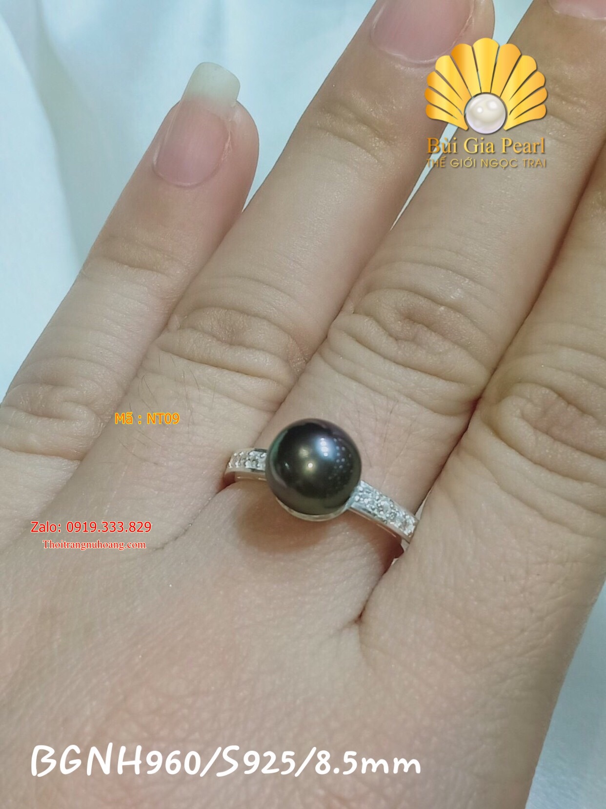 Nhẫn bạc cao cấp , đính ngọc tròn 8.5mm màu xanh đen ánh rêu NT10